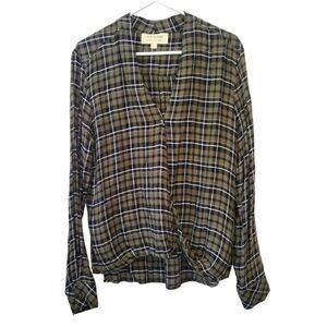 Cloth & Stone Popover Faux Wrap Plaid V-Neck Green Top Size Large